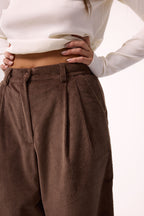 CORDHOSE – DARK BROWN