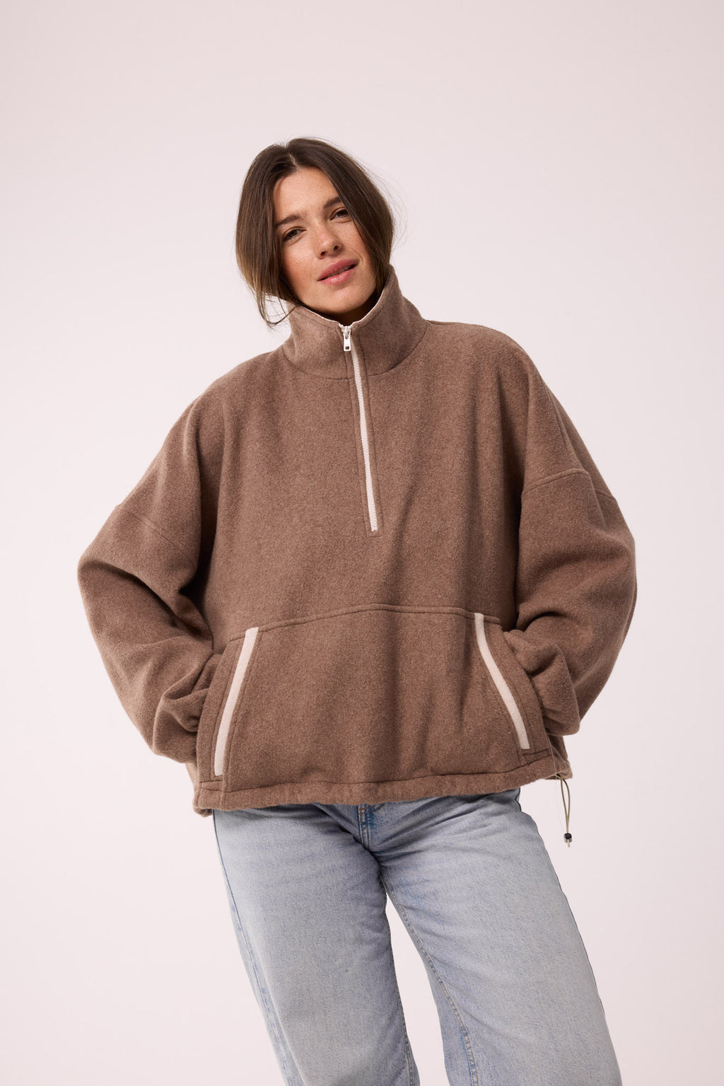 SWEATSHIRT AUS 100% BAUMWOLLE – MOCHA MELANGE