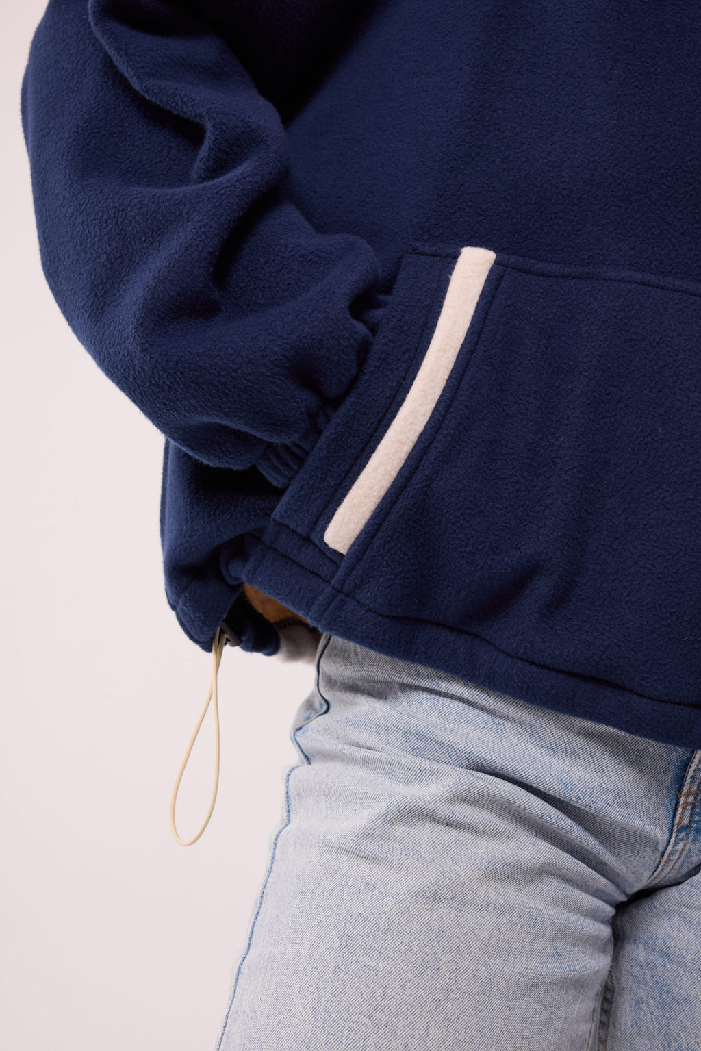 SWEATSHIRT AUS 100% BAUMWOLLE – NAVY