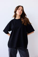 T-SHIRT YVA SCHWARZ