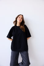 T-SHIRT YVA SCHWARZ