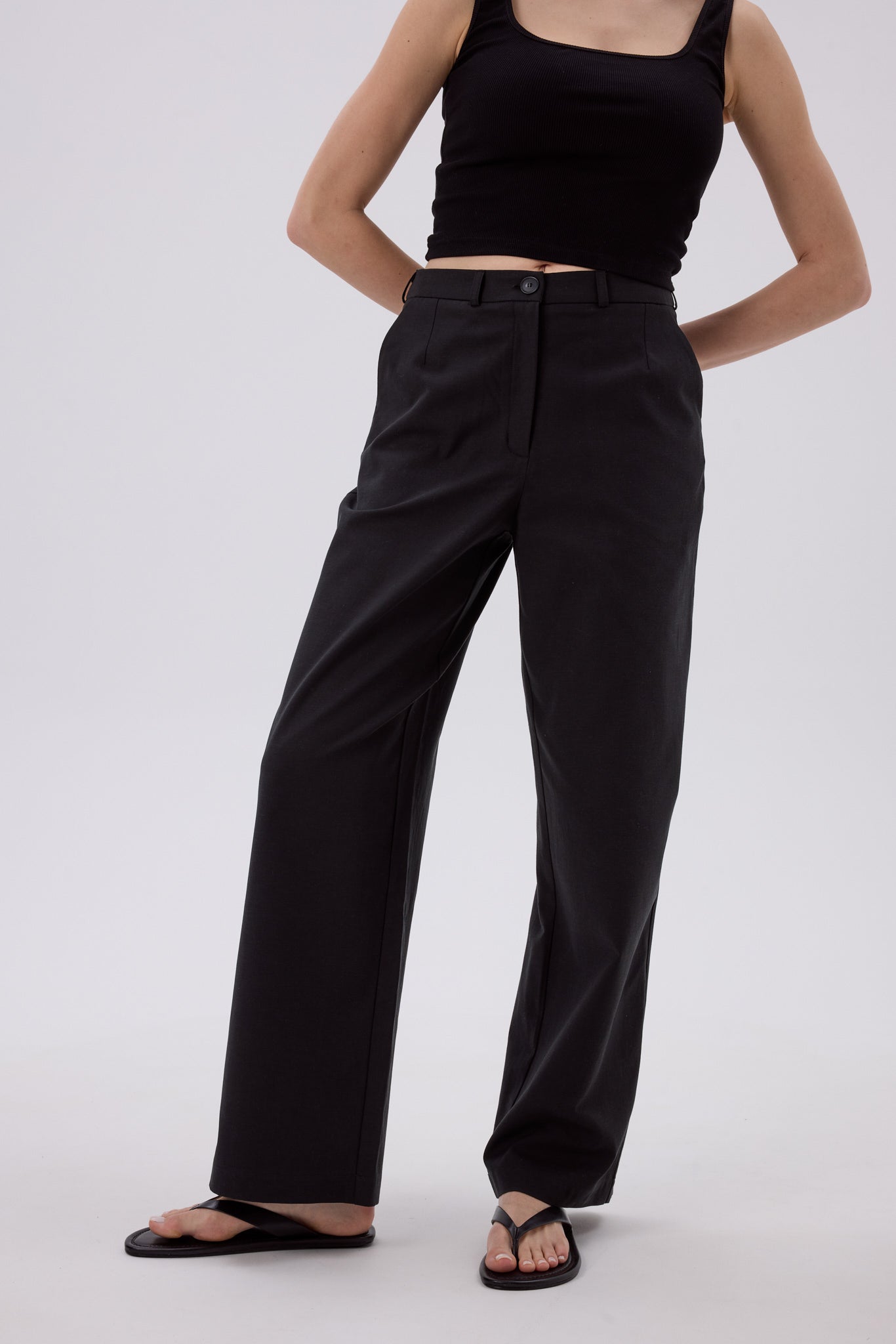 HOSE AUS LYOCELL-MIX SCHWARZ