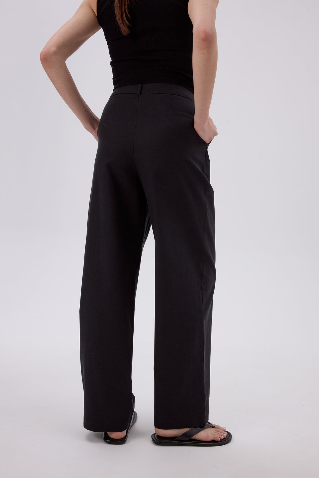 HOSE AUS LYOCELL-MIX SCHWARZ