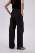 HOSE AUS LYOCELL-MIX SCHWARZ